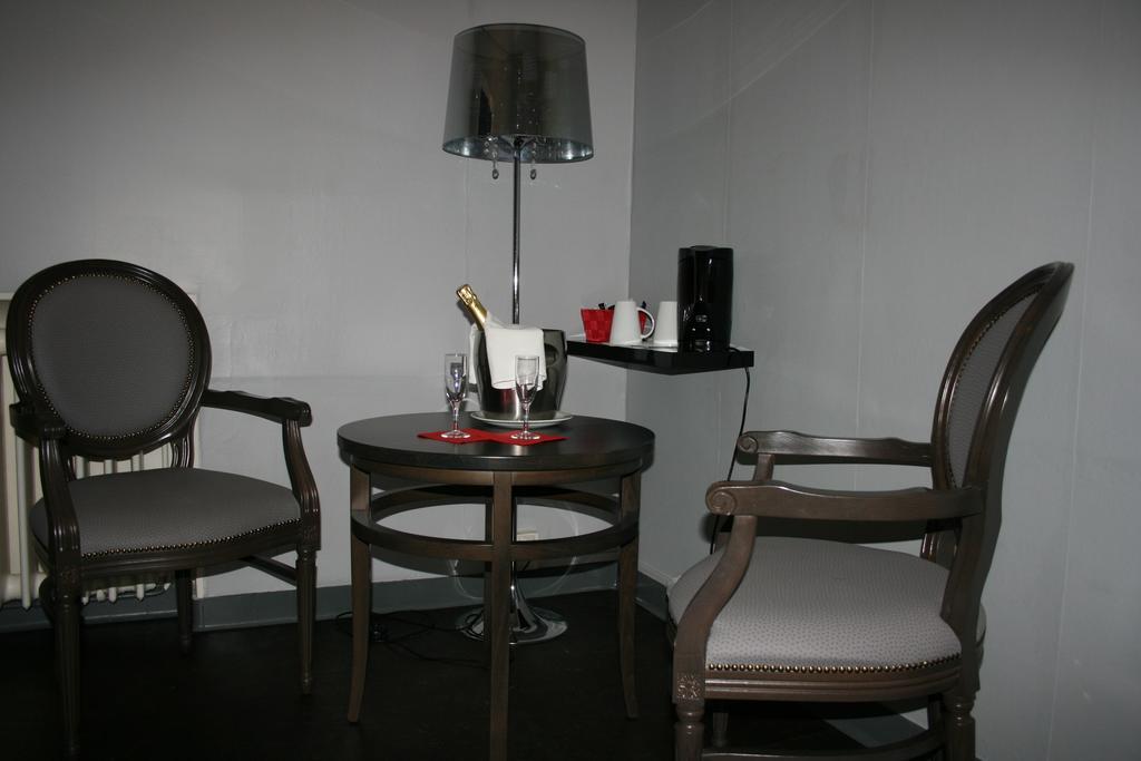 Hostellerie De La Quenoeuille Marquise Kamer foto