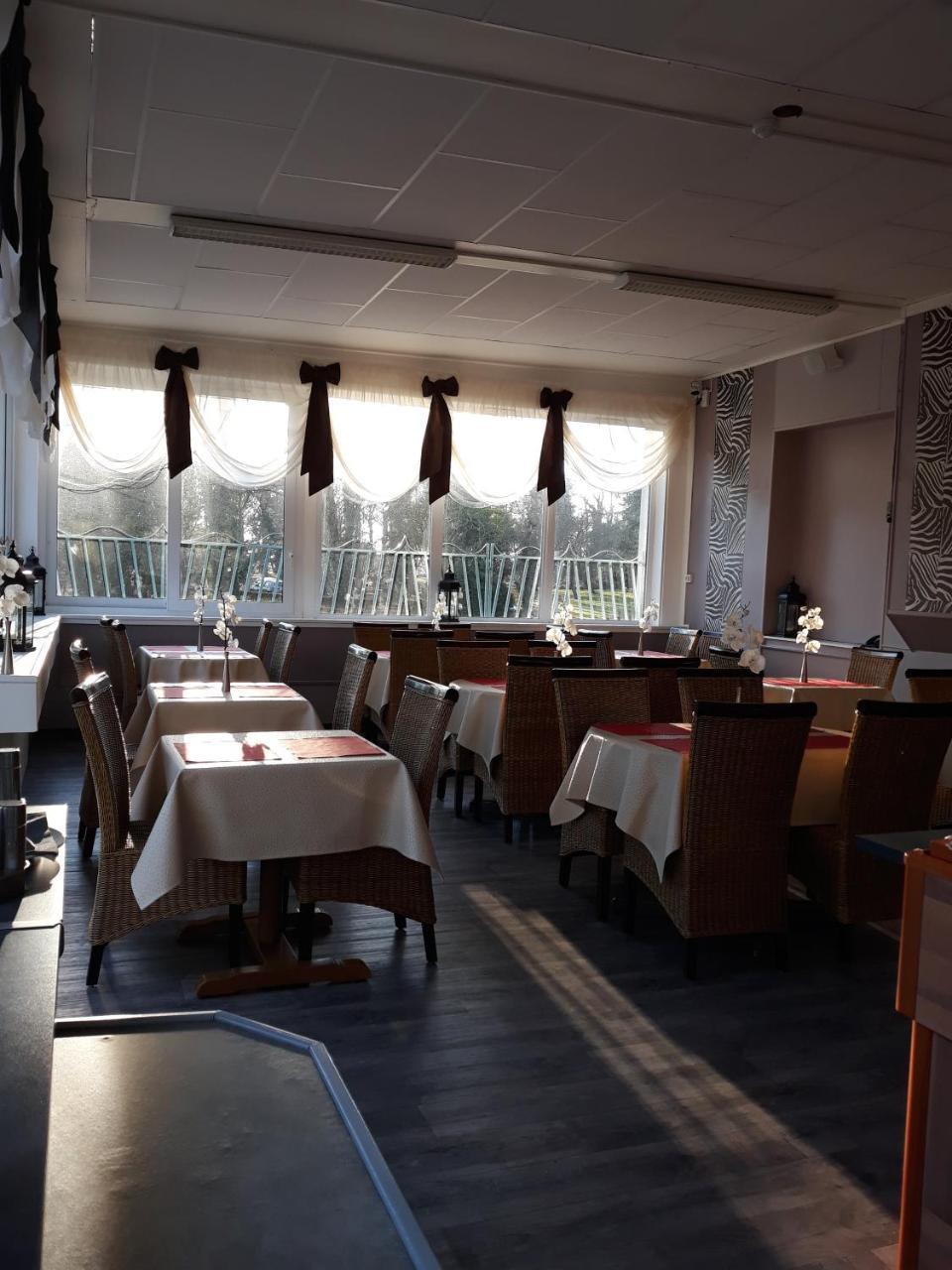 Hostellerie De La Quenoeuille Marquise Buitenkant foto